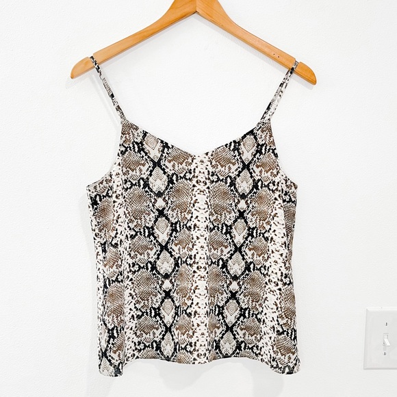 Banana Republic Tops - 🛍BANANA REPUBLIC snakeskin print tank top size XS